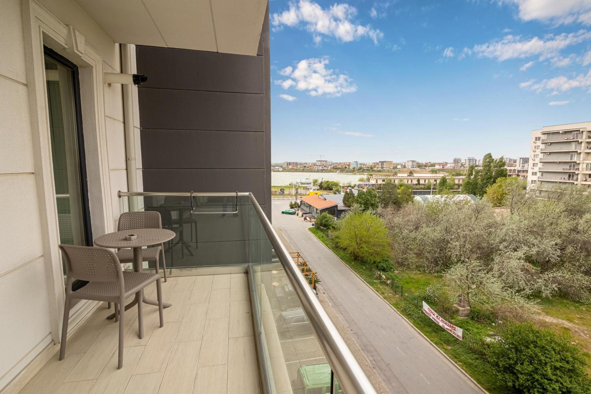 Miramare Residence Aparthotel Năvodari Zewnętrze zdjęcie